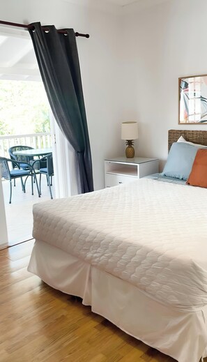 2 slaapkamers, een bureau, een strijkplank/strijkijzer, gratis wifi