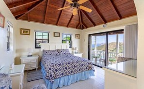 3 bedrooms, WiFi - Villa Rosa (West End)