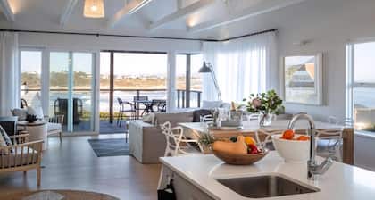 Sunridge Aan Zee | Luxury Beach Villa Onrus Beach