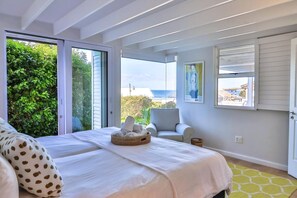 5 bedrooms, desk, iron/ironing board, free WiFi