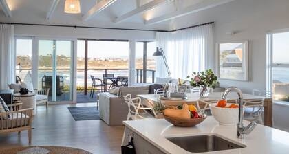 Sunridge Aan Zee | Luxury Beach Villa Onrus Beach