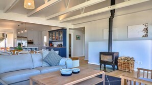Unclassified image, 4 of 41, button - Sunridge Aan Zee | Luxury beach villa Onrus beach (Onrus)