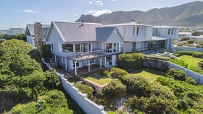 Exterior - Sunridge Aan Zee | Luxury Beach Villa Onrus Beach (Onrus)
