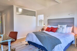 5 chambres, bureau, fer et planche à repasser, Wi-Fi gratuit