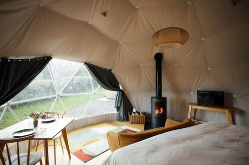 Sea Campion - Luxury Dome with private hot tub, 15 mins from beaches