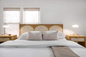 3 habitaciones, escritorio, tabla de planchar con plancha y wifi 