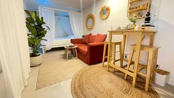 1 bedroom, free WiFi, bed sheets
