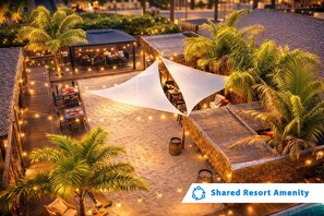 Outdoor dining - Resort Perks: 12BR, 48 Guests, Prime Downtown (San Diego)