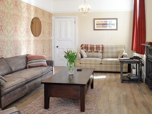 TV - 2 bedroom accommodation in Keswick (Keswick)