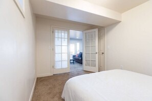 2 camere, ferro/asse da stiro, Wi-Fi gratuito, lenzuola