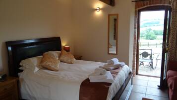 3 dormitorios, tabla de planchar con plancha, wifi gratis y ropa de cama