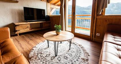 Chalet de Standing face aux montagnes