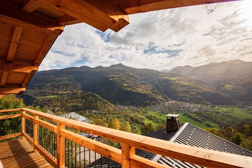 Chalet de Standing face aux montagnes