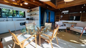 Lodge Master | Área de estar | Smart TV