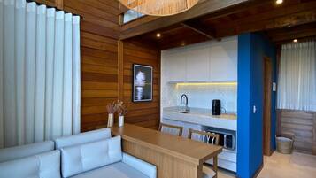 Loft Duplex | Olohuone | Älytelevisio