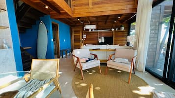 Lodge Master | Área de estar | Smart TV