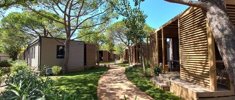 Premium Bungalow | 3 bedrooms, travel crib