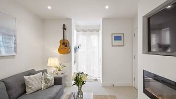 TV, fireplace, stereo, offices
