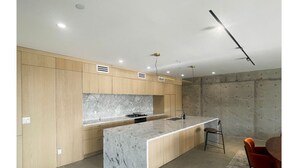 Cafetera/tetera, refrigerador, microondas, horno