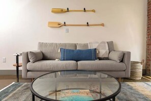 تلفزيون، مكتب