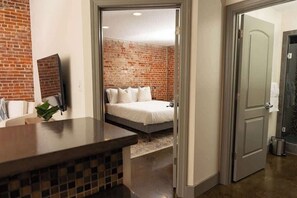 2 Schlafzimmer, Schreibtisch, Bügeleisen/Bügelbrett, WLAN