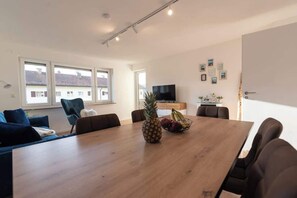 Dining - SMS-Homes I Time-Out in a mountain-view paradise (Sonthofen)