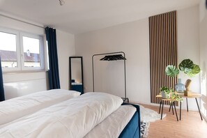 2 makuuhuonetta, silitysrauta/-lauta, ilmainen Wi-Fi, vuodevaatteet