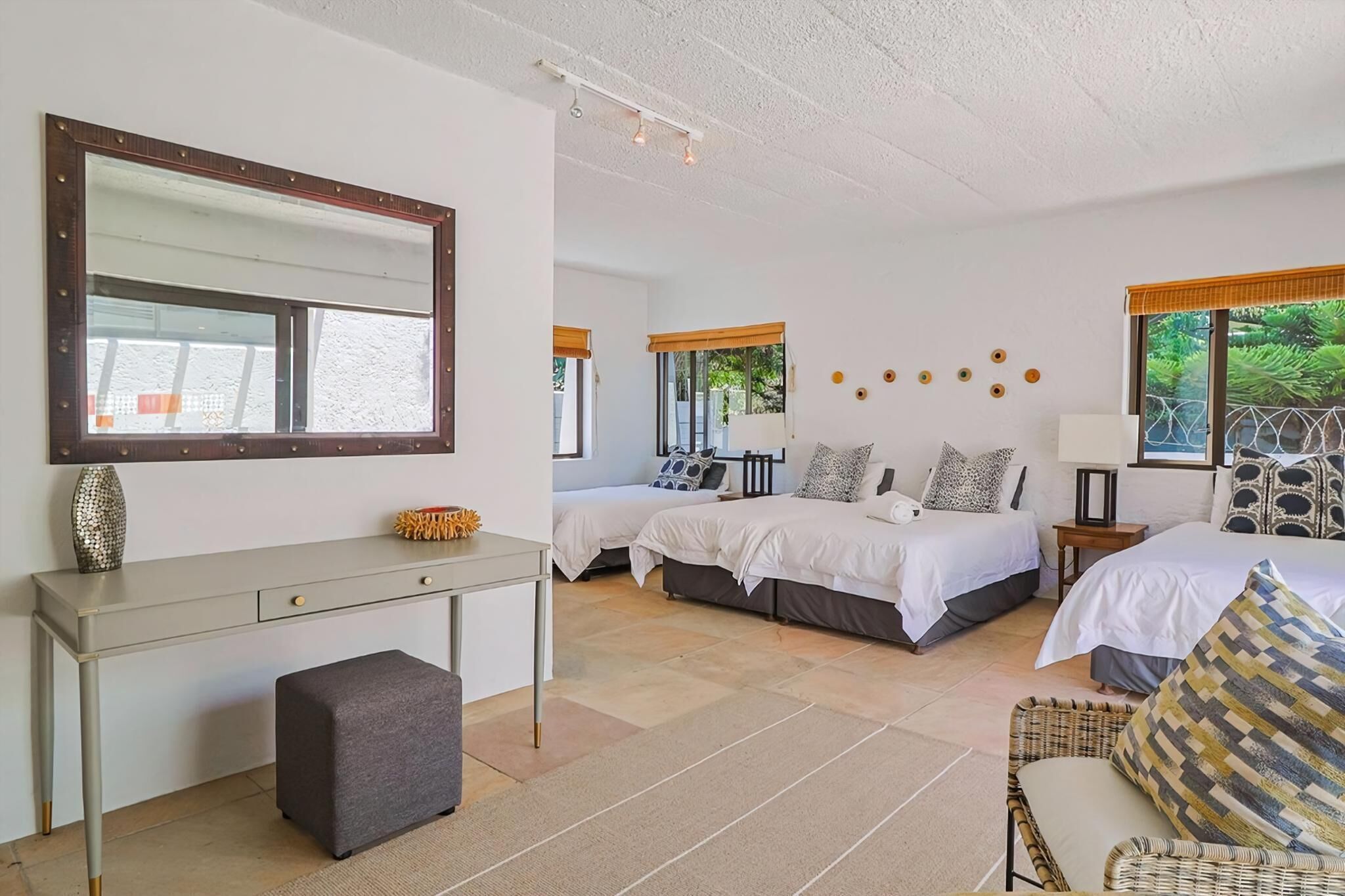 5 bedrooms, desk, iron/ironing board, free WiFi