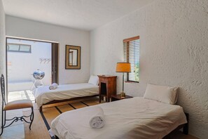 5 chambres, bureau, fer et planche à repasser, Wi-Fi gratuit