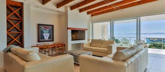 111 Memories | Coastal Calm & Contemporary Comfort in De Kelders
