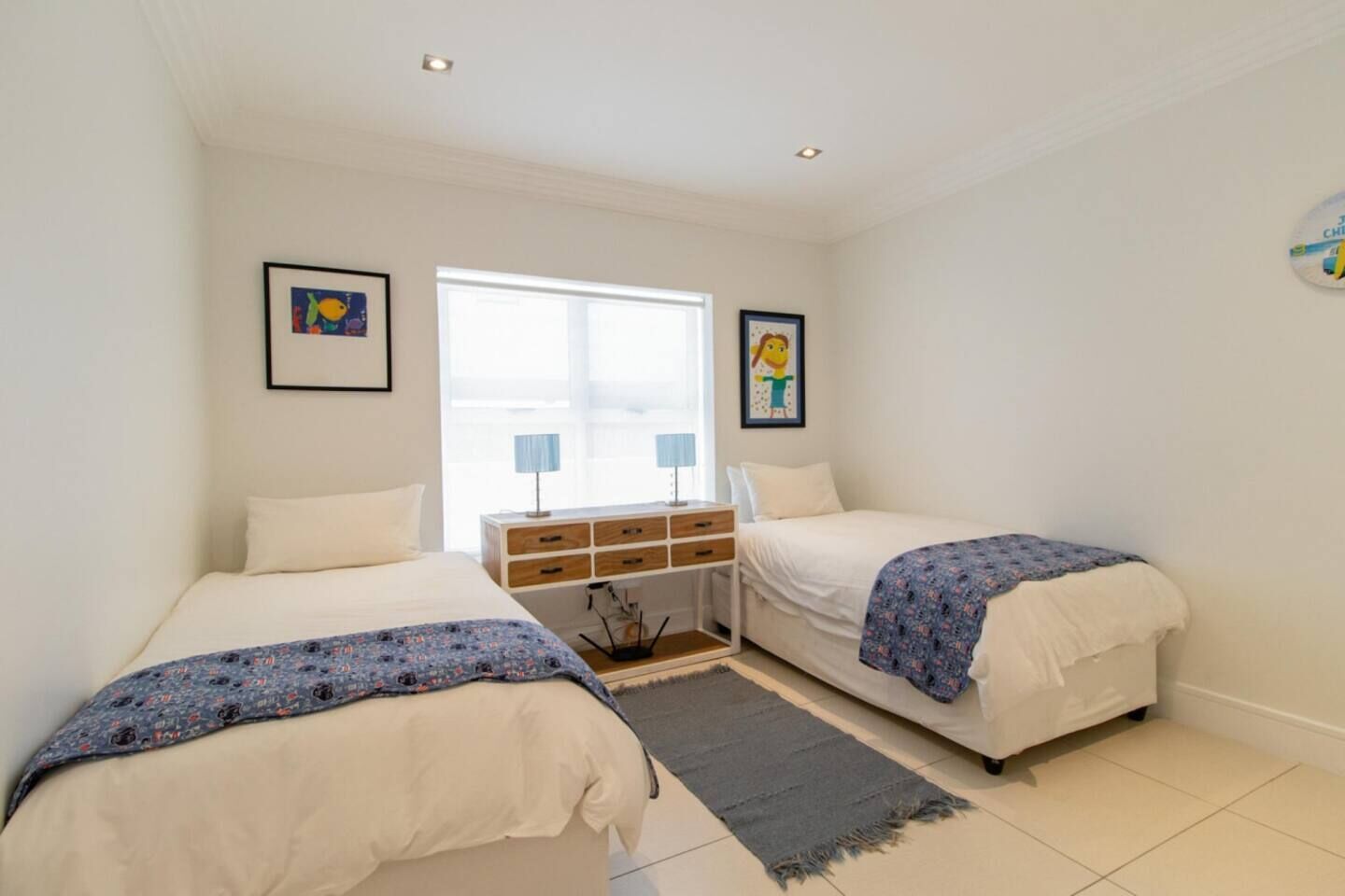 4 bedrooms, in-room safe, desk, iron/ironing board