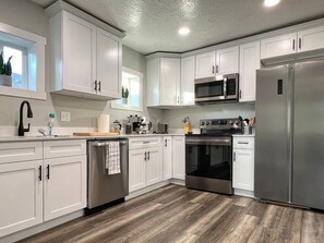 Fridge, microwave, oven, stovetop