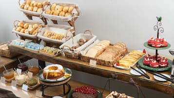 Desayuno continental incluido todos los días