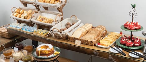 Petit déjeuner continental compris tous les jours