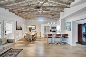 Interior - Oasis Retreat! - 4BR/3BA Private Pool Home! (Fort Lauderdale)