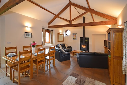 High Quality , Rural Views Peaceful, AONB, Jurrasic Coast, Dog Friendly.