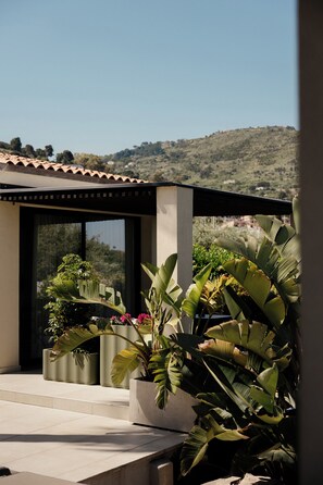 Down comforters, pillowtop beds, minibar, in-room safe - Insulae Resort (Cefalù)