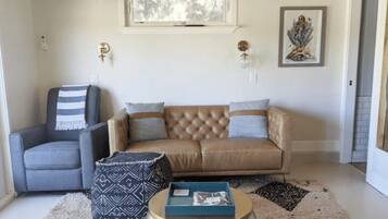 Een smart-tv en een open haard