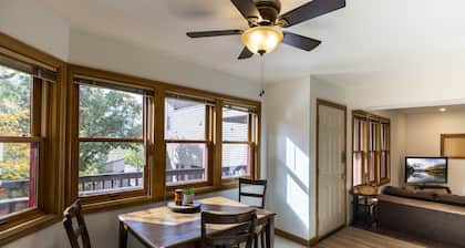 ⭐ Rustic Retreat In Town with pool & hot tub ⭐