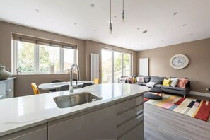 Interior - Luxury London Garden Flat (London)