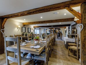 Dining - 7 bedroom accommodation in Llandegla, near Wrexham (Llandegla, near Wrexham)