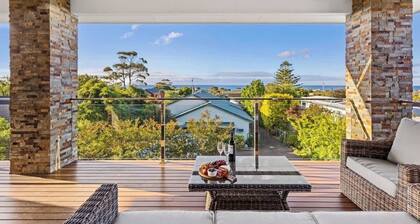 The Dromana Beach House - Stunning Views