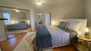 3 bedrooms, desk, iron/ironing board, free WiFi