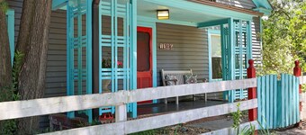 Vintage Cottage less than 3 mi from Duke Hospital