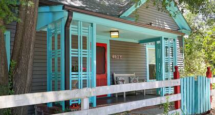 Vintage Cottage less than 3 mi from Duke Hospital