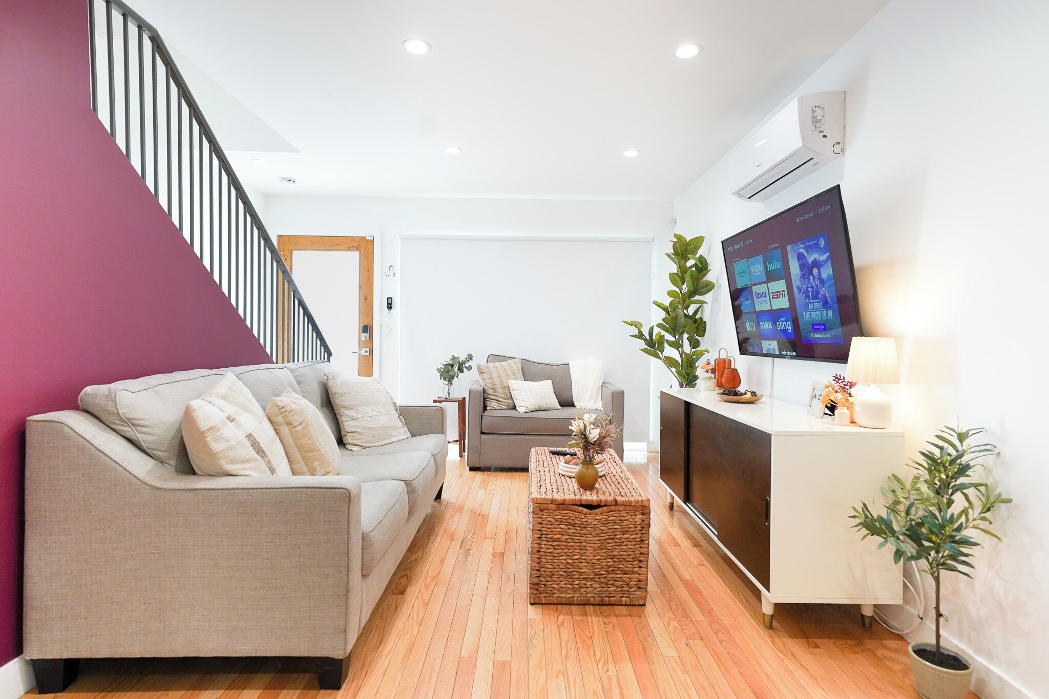 ★Condo-Style★Near DTSA★Parking★200mbsWifi★W/D★