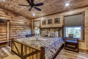 5 camere, una scrivania, ferro/asse da stiro, culla da viaggio