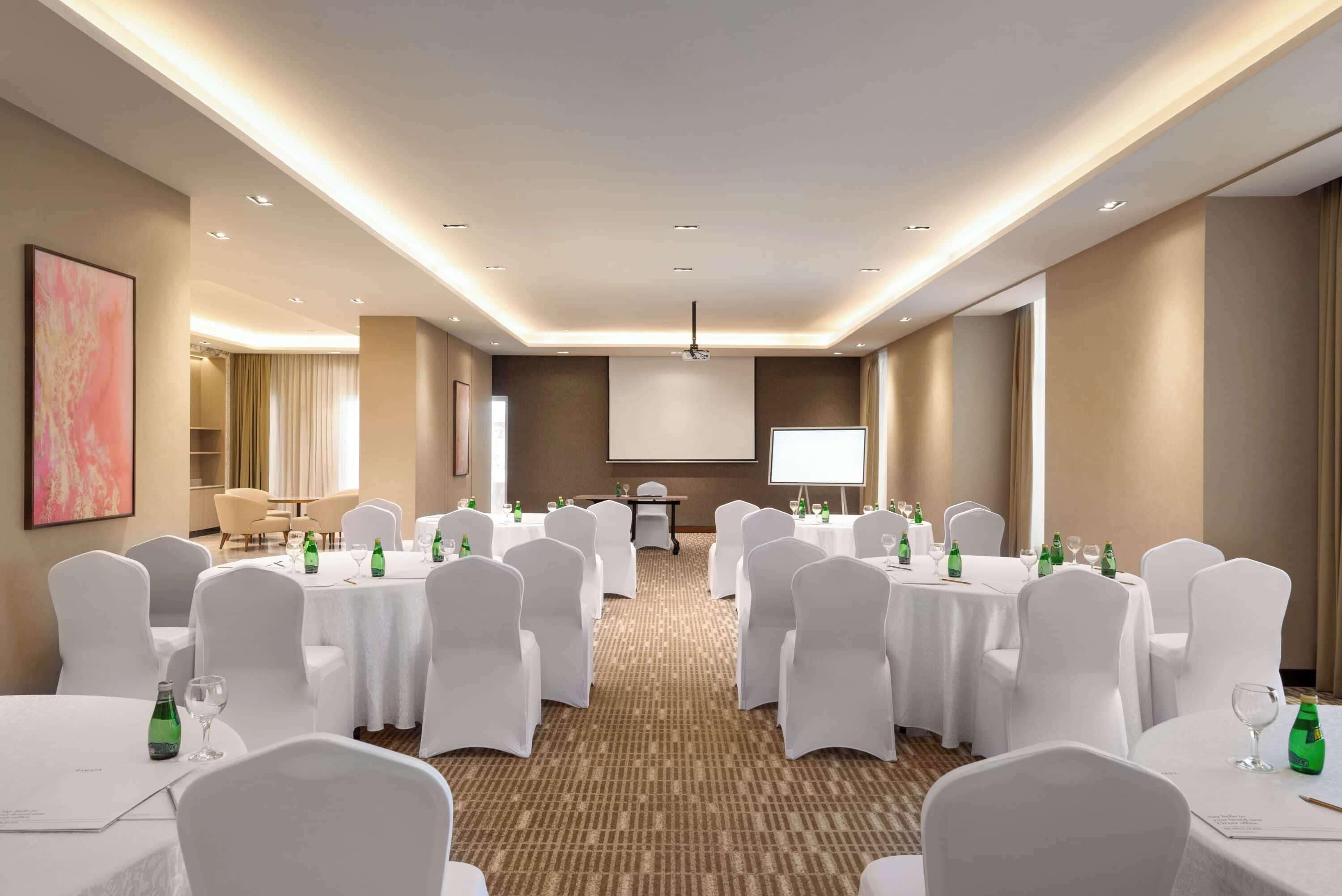 Photo - Ramada By Wyndham Riyadh King Fahd Road