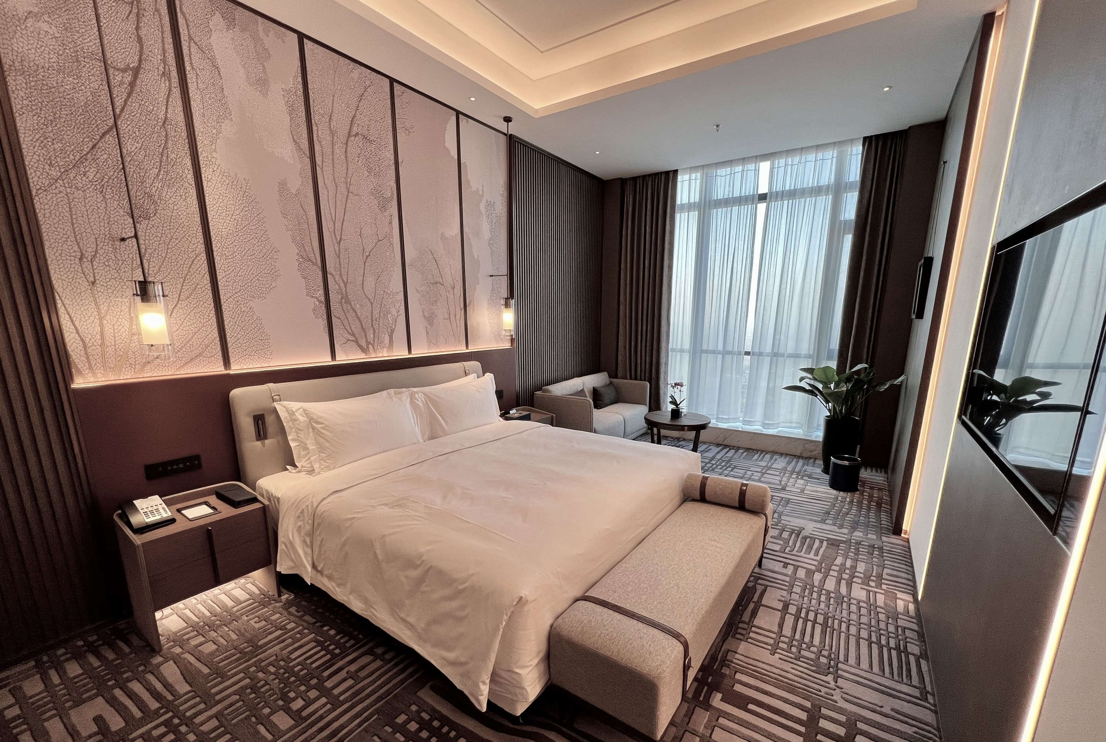 Executive Suite (2 King Beds) | Premium bedding, minibar, in-room safe, desk