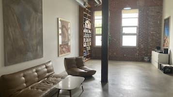 Smart TV, DVD player, books, music library